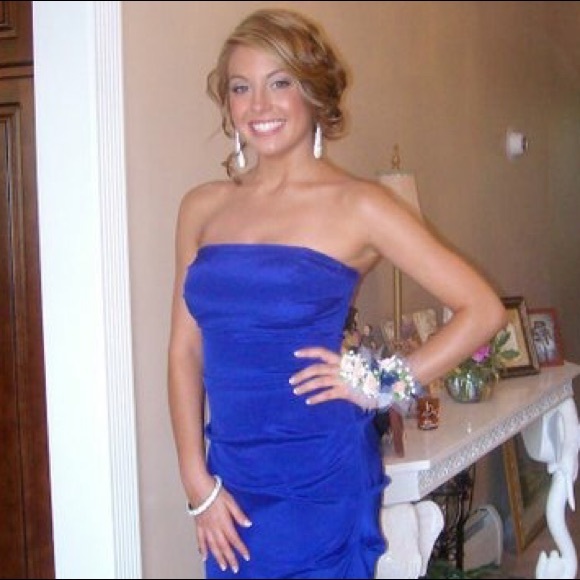 Matching diamond earring and bangle set! 💍✨ - Picture 3 of 4